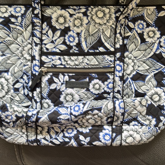 Vera Bradley floral small tote - Picture 2 of 8